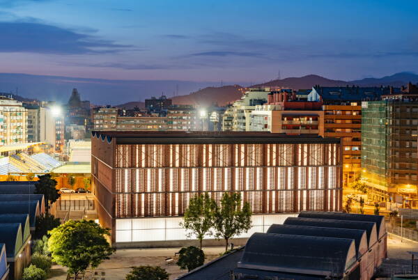 IOC IAKS Award Bronze: Sportzentrum Camp del Ferro in Barcelona, Spanien, von AIA Activitats Arquitect�niques und Barcel�-Balanz� Arquitectes und Gustau Gili Galfetti