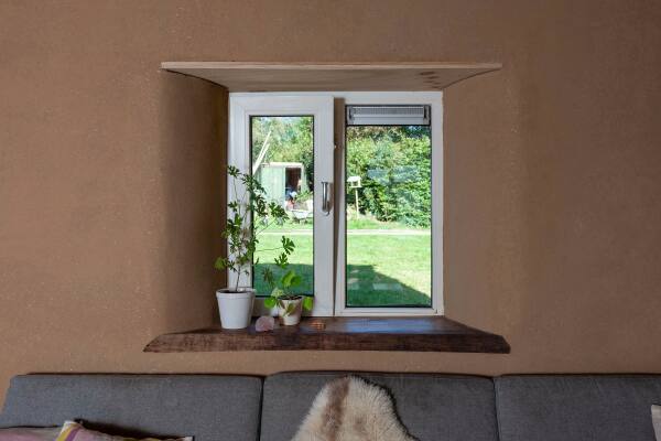 Wohnhaus aus Recyclingmaterial in den Niederlanden