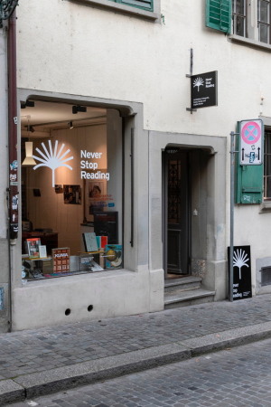 Buchhandlung Never Stop Reading in Zürich