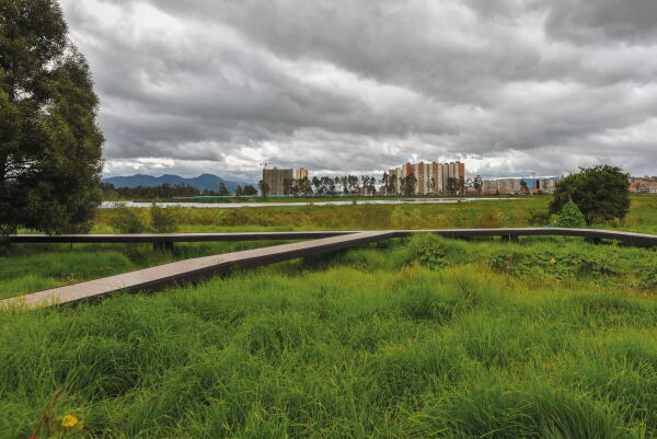 2. Preis: Landschaftsgestaltung in Bogot, Kolumbien von Edgar Mazo, Sebastian Meja und Team, Connatural (Medelln)