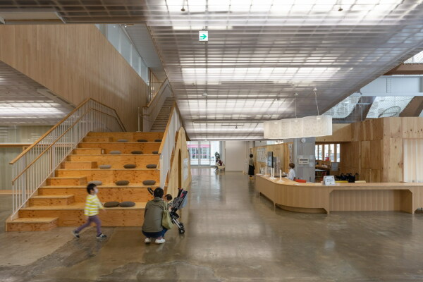 Familienzentrum von Unemori Architects und teco