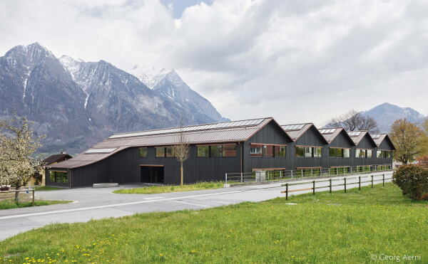 Sonderpreis nachhaltiger Bildungsbau: Primarschule Feld in Azmoos von Felgendreher Olfs Kchling