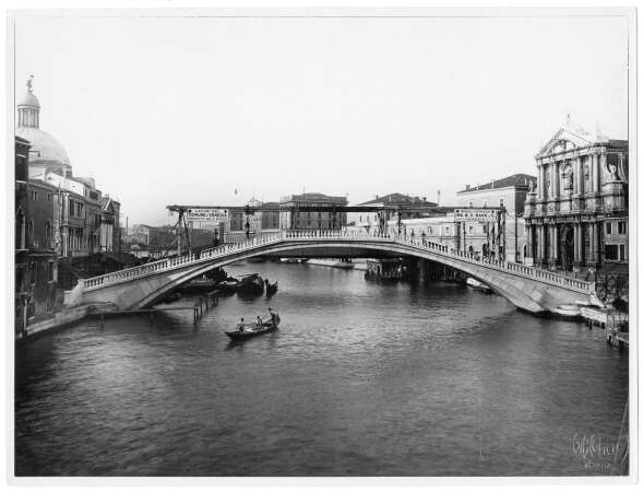 Die Ponte degli Scalzi im Bau, 1934.