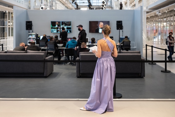 Wiederaufnahme der US-Soap �Santa Barbara� im GES-2