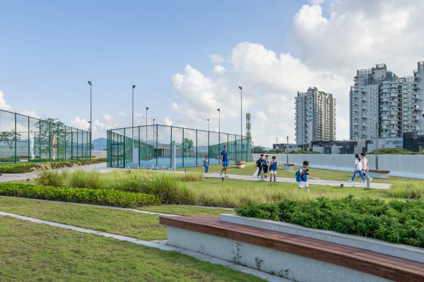 Sport- und Freizeitpark in Shenzhen von Crossboundaries