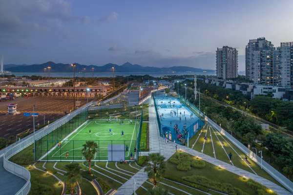 Sport- und Freizeitpark in Shenzhen von Crossboundaries