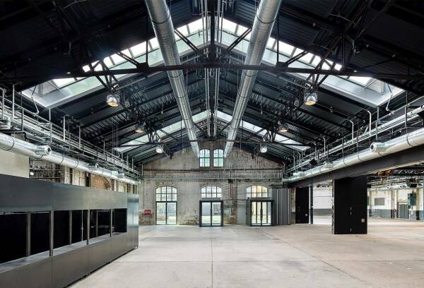 Sanierung und Erweiterung Wagenhallen in Stuttgart von Atelier Brckner