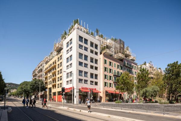 Wohnbauten in Nizza von Edouard Franois