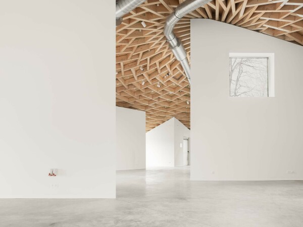 Erweiterungsbau Kunstzentrum in Kasterlee (Architektur: LIST Architecture Urbanisme, Paris; Hideyuki Nakayama Architecture, Tokio)