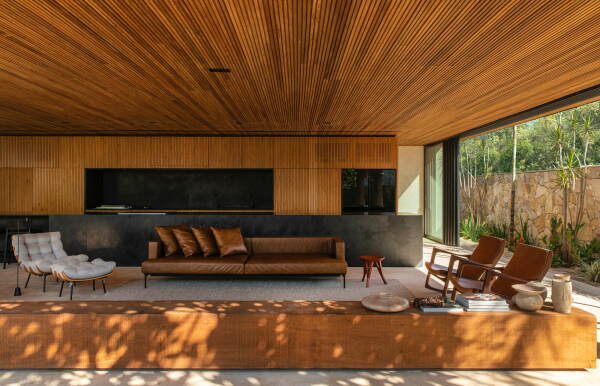 Ferien am Fluss: Ferienhaus in Rifaina von mf+arquitetos