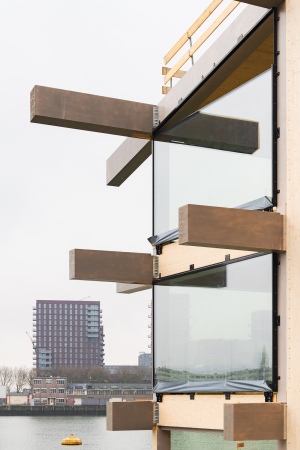 B�roschiff in Rotterdam von Powerhouse Company