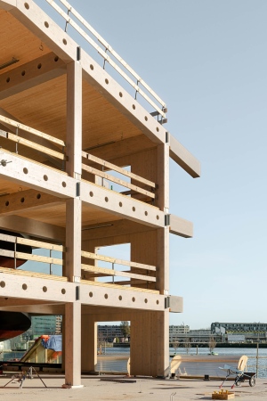 B�roschiff in Rotterdam von Powerhouse Company