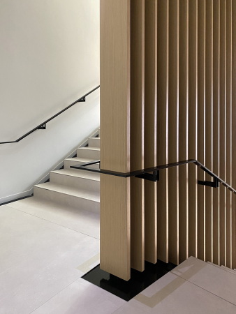 Treppendetail der Volksbank