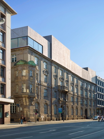 Umbau und Aufstockung in Augsburg von Knoche Architekten