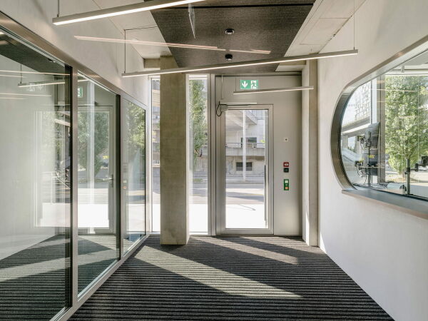 Polizeigeb�ude in Z�rich von Penzel Valier