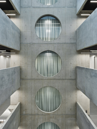 Polizeigeb�ude in Z�rich von Penzel Valier