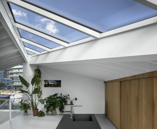 Hausbootsiedlung in Amsterdam von Space & Matter