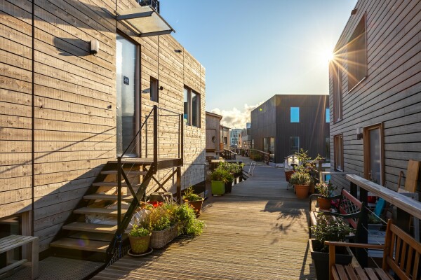 Hausbootsiedlung in Amsterdam von Space & Matter