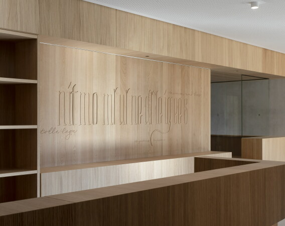 Bibliothek des Predigerseminars von Pape+Pape bei Hannover