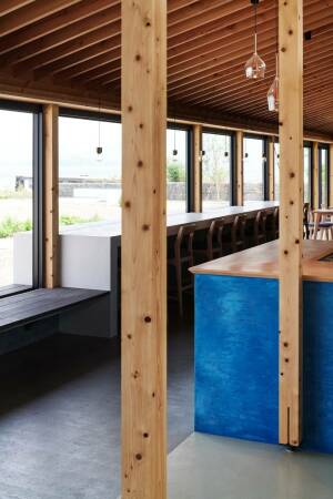 Kellerei und Restaurant in Japan von Sugawaradaisuke Architects