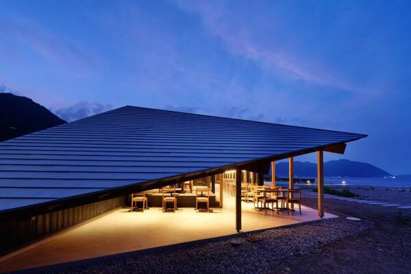 Kellerei und Restaurant in Japan von Sugawaradaisuke Architects