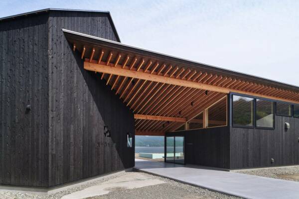 Kellerei und Restaurant in Japan von Sugawaradaisuke Architects