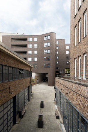 Lobende Erwhnung: Graft: Bricks  Transformation des historischen Postgelndes zum Wohn- und Gewerbeareal, Berlin/Schneberg, 2019