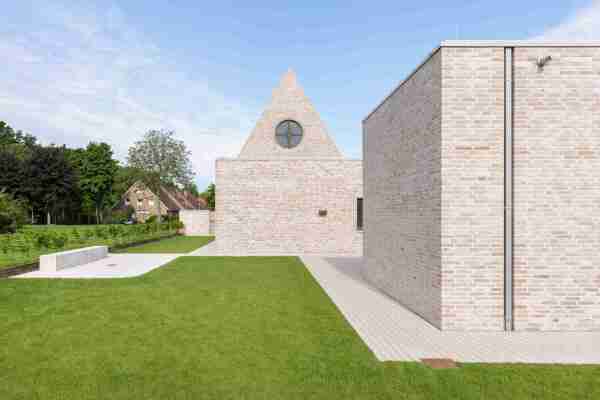 Kirchenzentrum in Greven von e4 Architekten