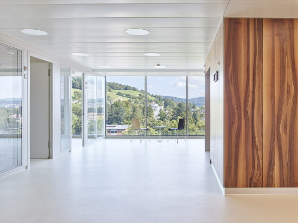 Klinik in Winterthur von RA-B Architekten