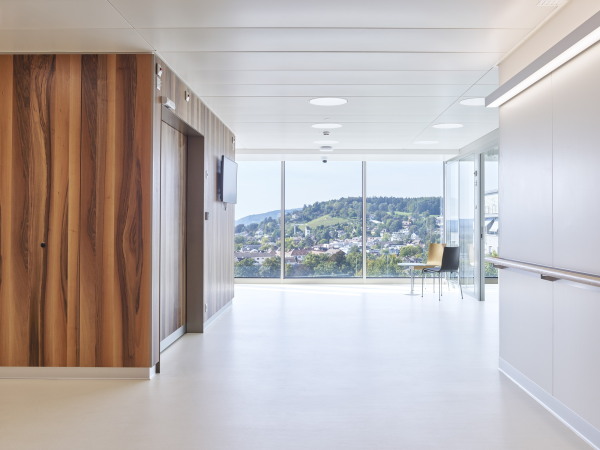 Klinik in Winterthur von RA-B Architekten