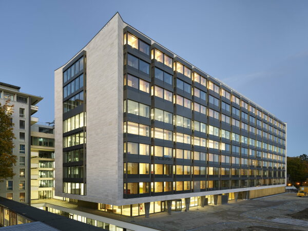 Klinik in Winterthur von RA-B Architekten