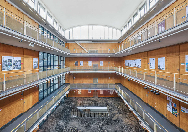 Halle im Hauptgebude. Foto: Bussenius + Reinicke