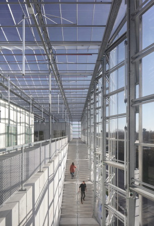 META und Van Bergen Kolpa Architecten in Flandern