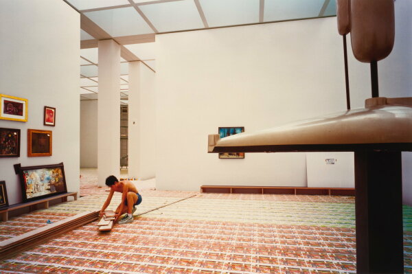 Jakub Moravek, Alexander Timtschenko, aus der Serie Pinakothek der Moderne 1997-2002, Saal 7/Bauhaus, 2001-2002