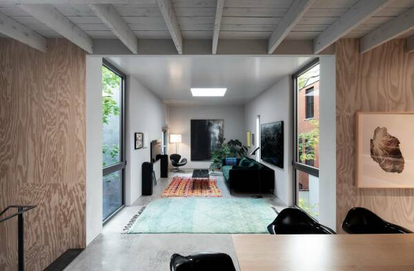 Wohnhauserweiterung in Montral von TBA