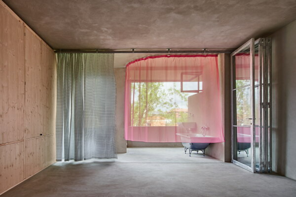 Umbau von TAKK in Madrid