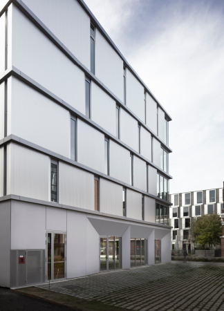 Brogebude in Lille von Barbarito Bancel Architectes