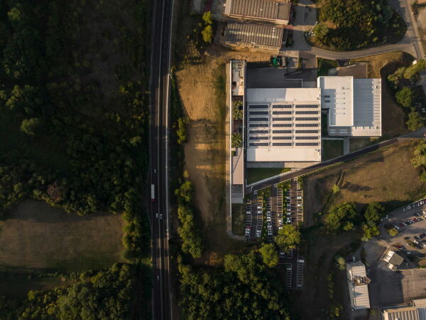 Firmensitz eines Modeunternehmens von GEZA