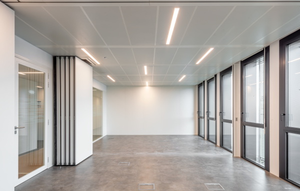 Eisenbahnbetriebszentrum von Scape Architecture bei Paris