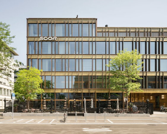 Geschftshaus und Villenumbau von Gigon/Guyer