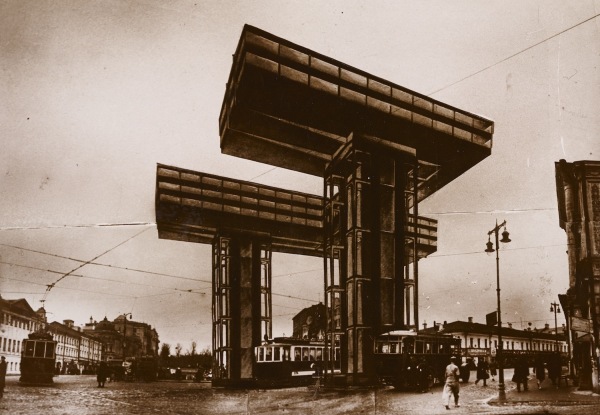 El Lissitzky: Fotomontage der Wolkenbgel am Nikitsky Platz in Moskau, 1925.
