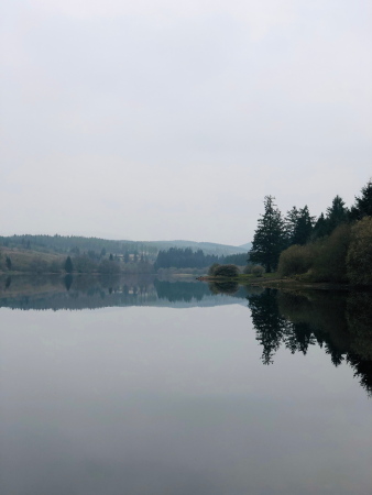 Sanierung und Neubau von Jones Architects in Wales