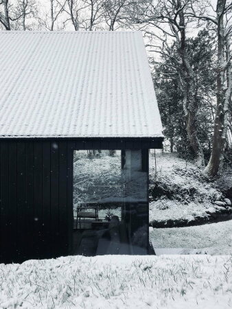 Sanierung und Neubau von Jones Architects in Wales