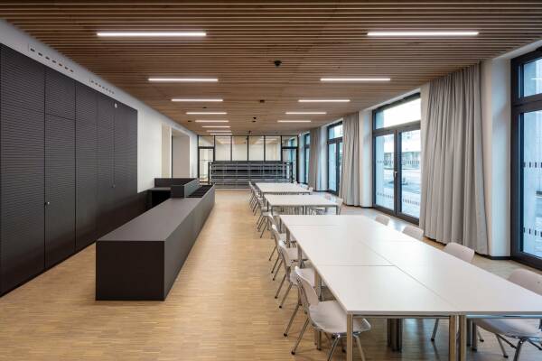 Schule in Kln von Hahn Helten Architektur