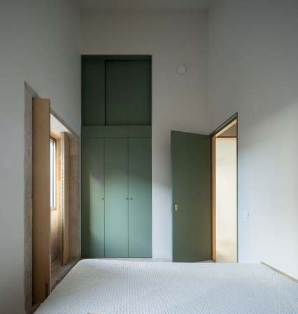 Wohnhaus von WeStudio + MADE in Porto