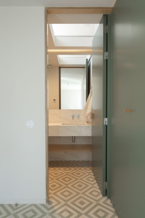 Wohnhaus von WeStudio + MADE in Porto