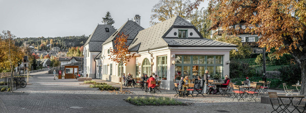 Bahnhofsplatz in Klobenstein-Ritten von Roland Baldi Architects