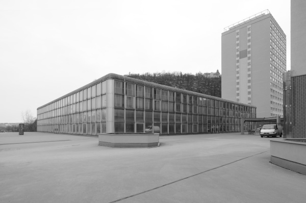 Das 1980 fertiggestellte Mensagebude des Architekten Karel Prager