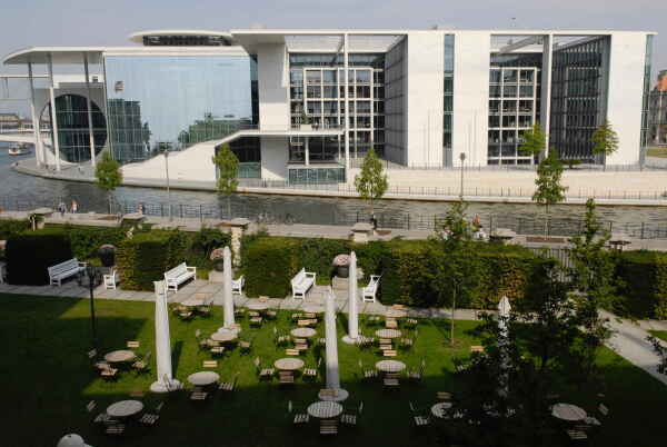 Garten der Parlamentarischen Gesellschaft in Berlin (2001)
