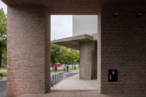 Universittsgebude in Helsinki von JKMM